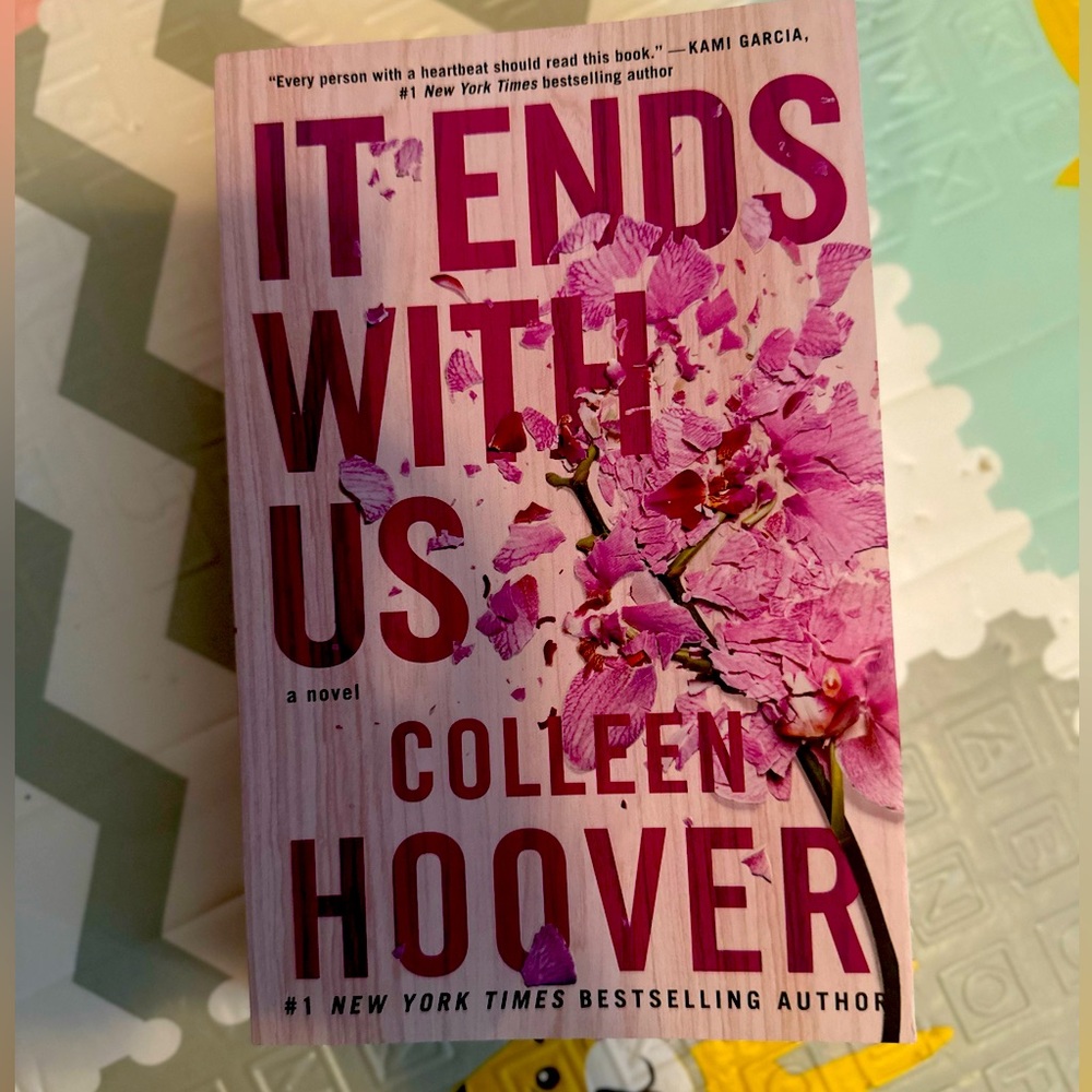 It Ends With Us by Colleen Hoover